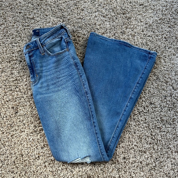 Hollister Jeans - Picture 3 of 7